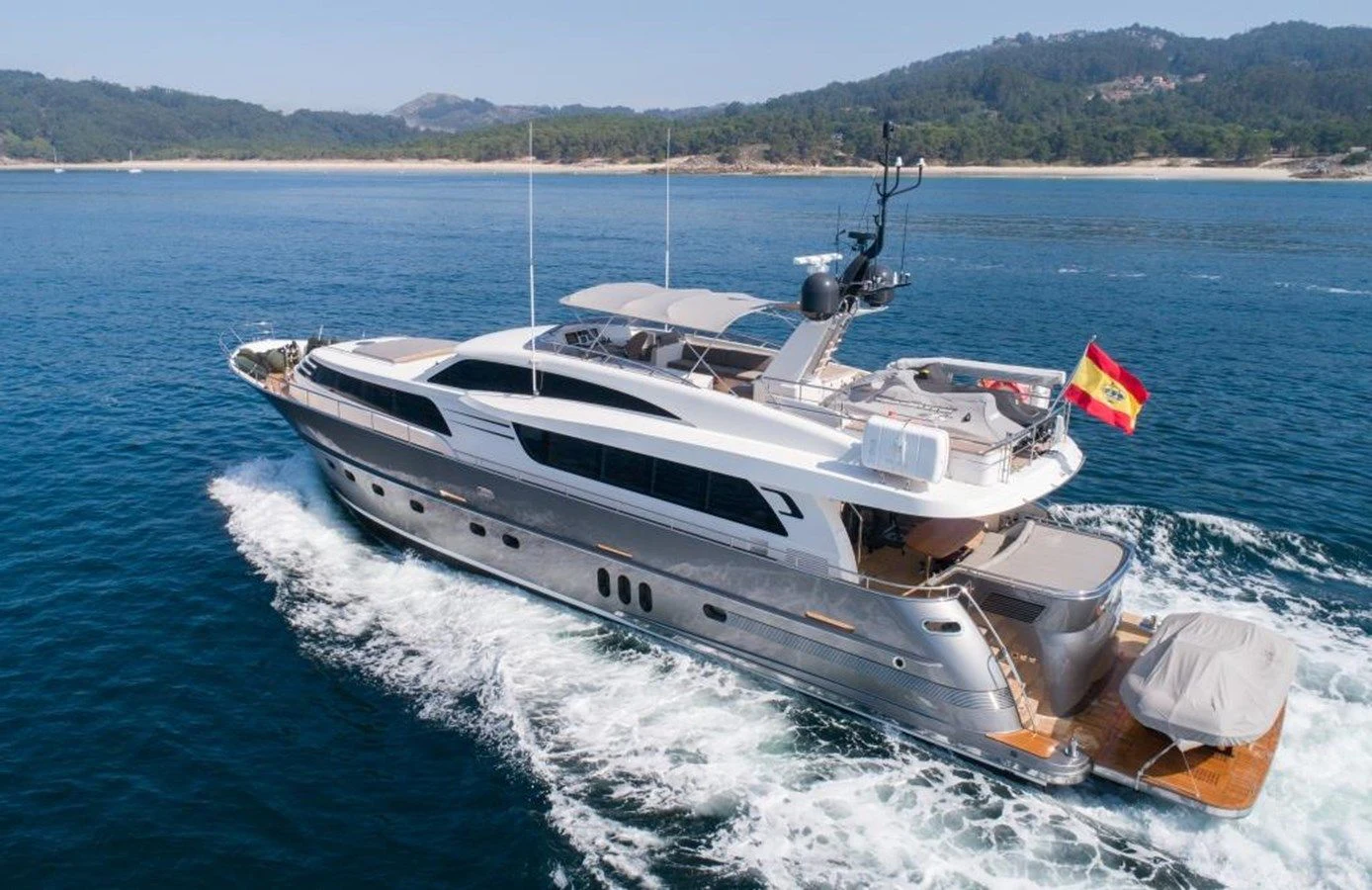 a boat on the water aboard O NOSO UNO Yacht for Sale