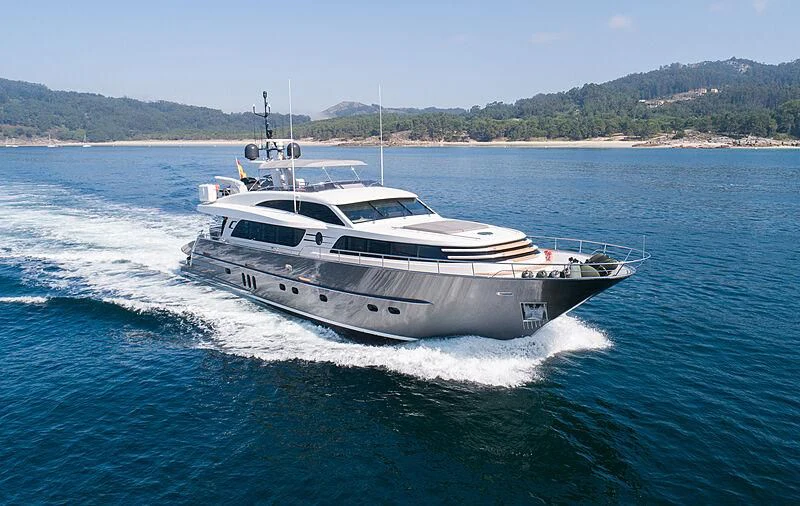 a boat on the water aboard O NOSO UNO Yacht for Sale