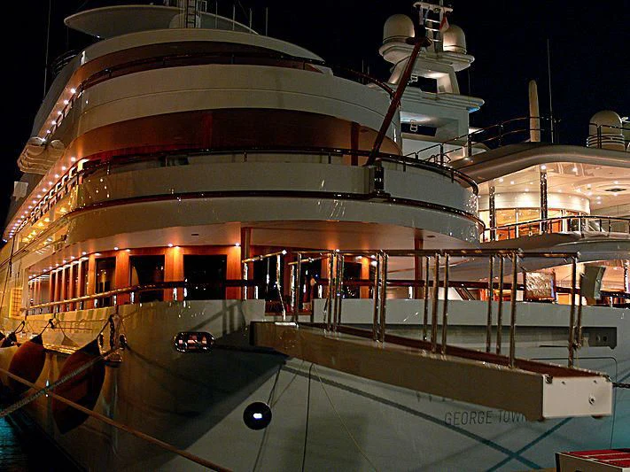 a large building with a large white ceiling aboard WEDGE TOO Yacht for Sale