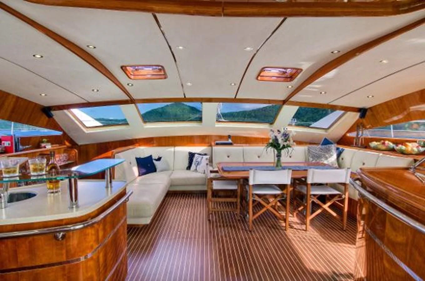 inside of a train aboard 74' PRIVILEGE 2010 Yacht for Sale