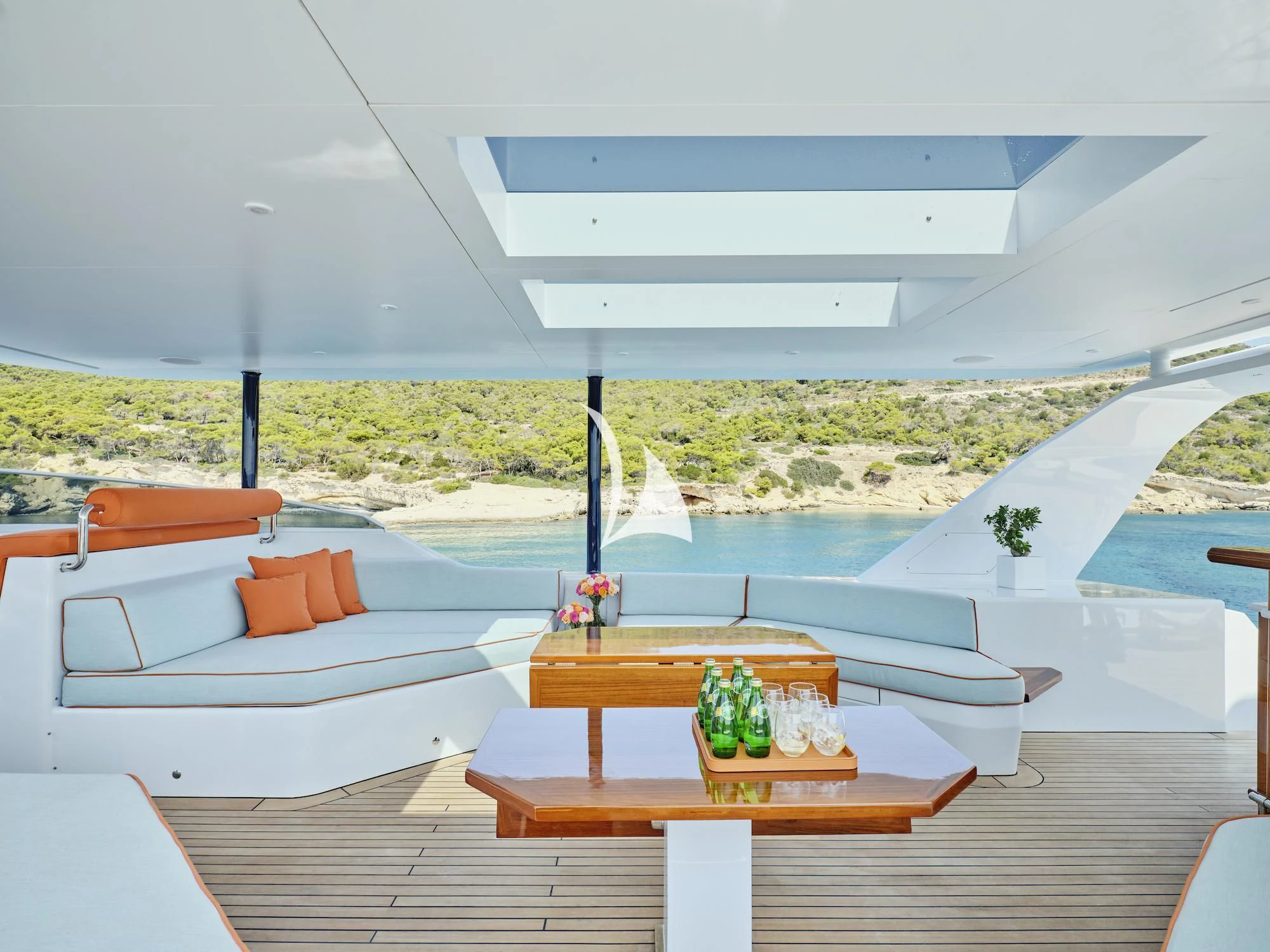 diagram aboard MIA ZOI Yacht for Charter