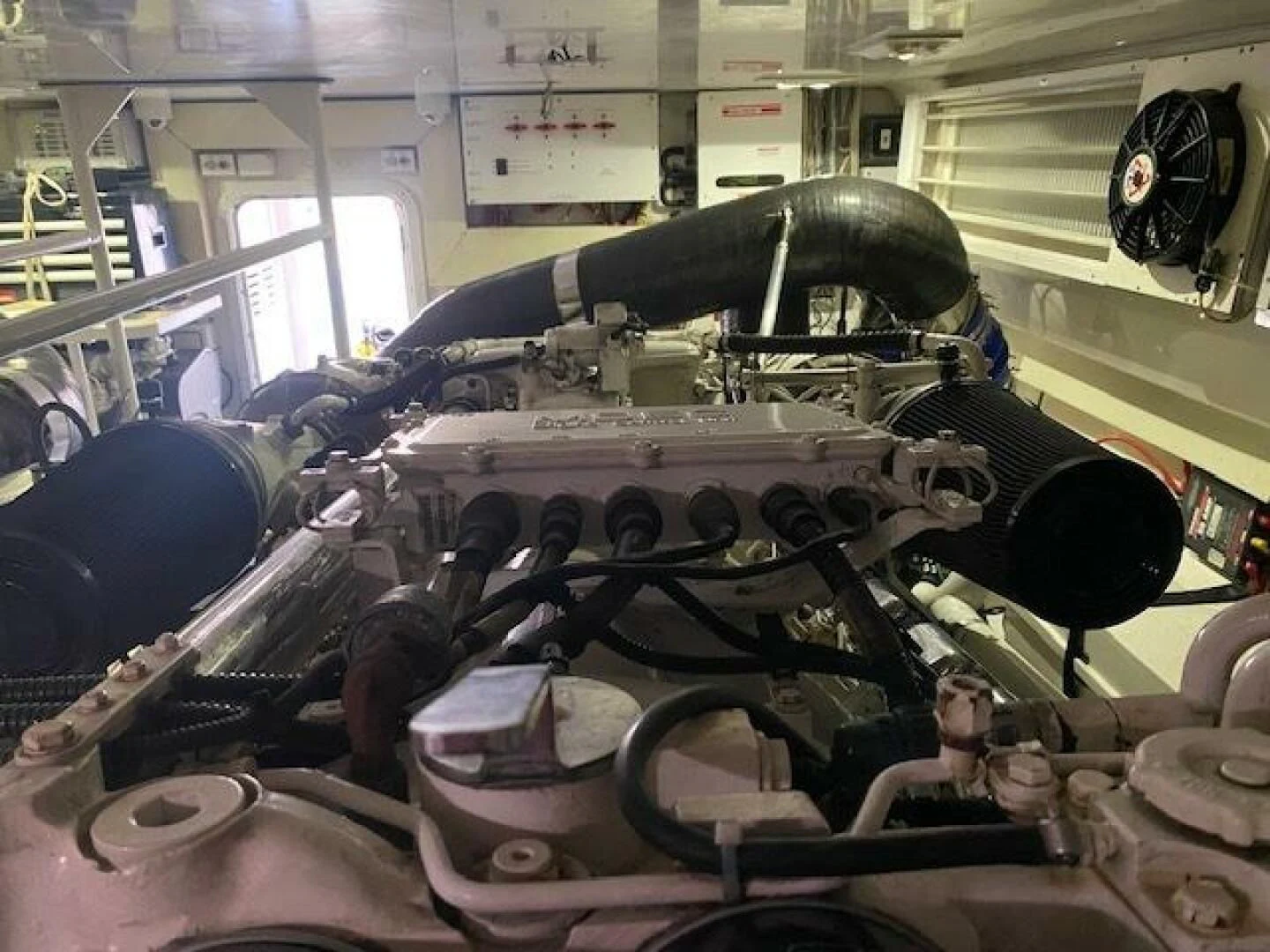 a machine with many wires aboard STABILIZED Yacht for Sale