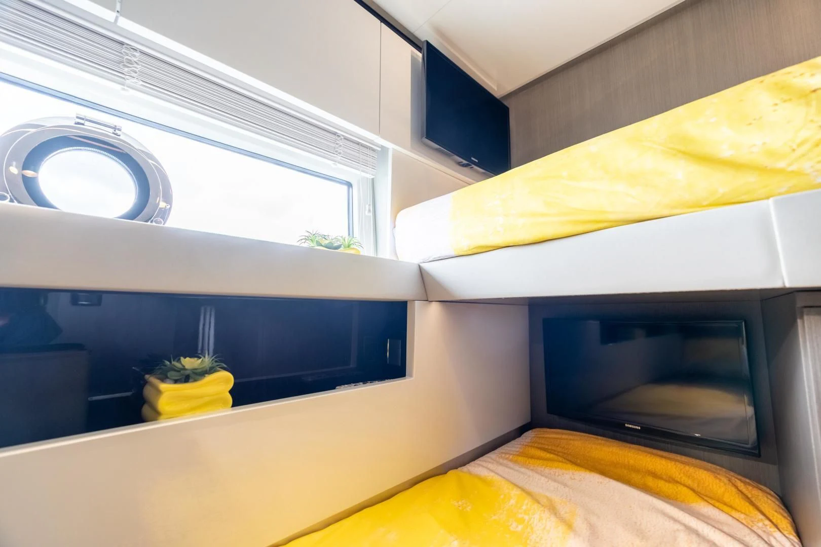 a room with a microwave and a shelf with a microwave aboard ZERO DIMENSION Yacht for Sale