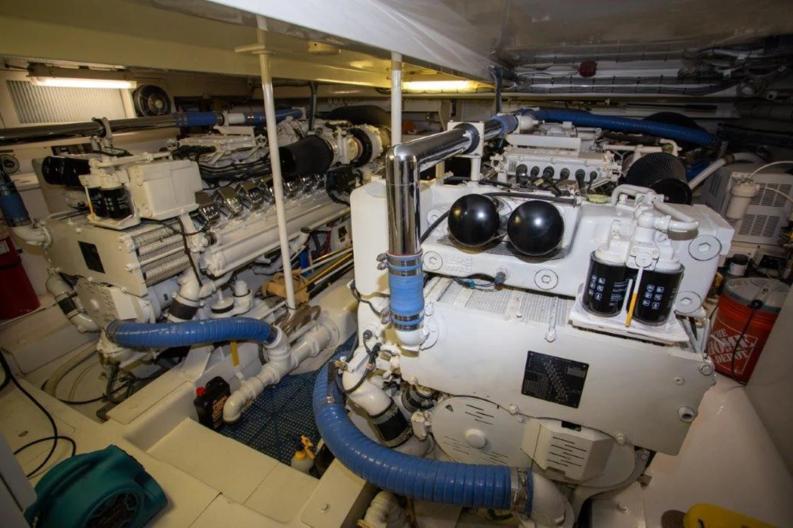 a room with a machine and equipment aboard PULLIN WIRE Yacht for Sale