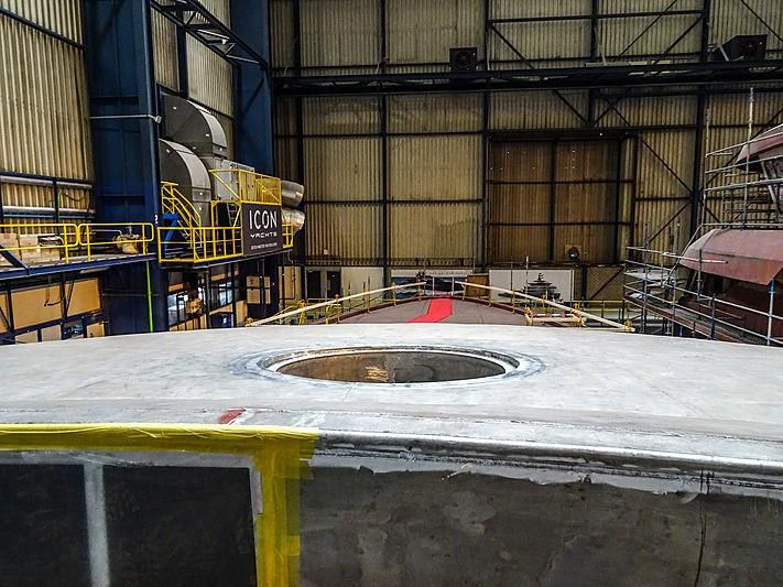 a large building with snow aboard PROJECT FAITH Yacht for Sale