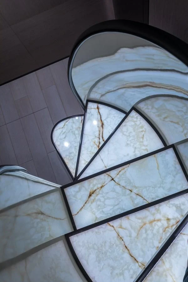 a window with a broken glass aboard CAPTAIN MORGAN II Yacht for Sale
