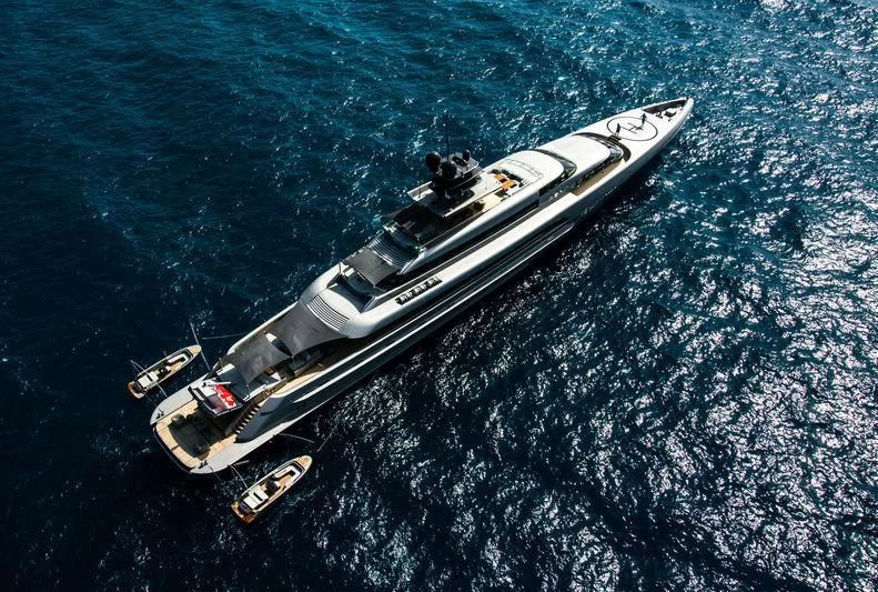 a space shuttle in the water aboard SILVER FAST Yacht for Sale