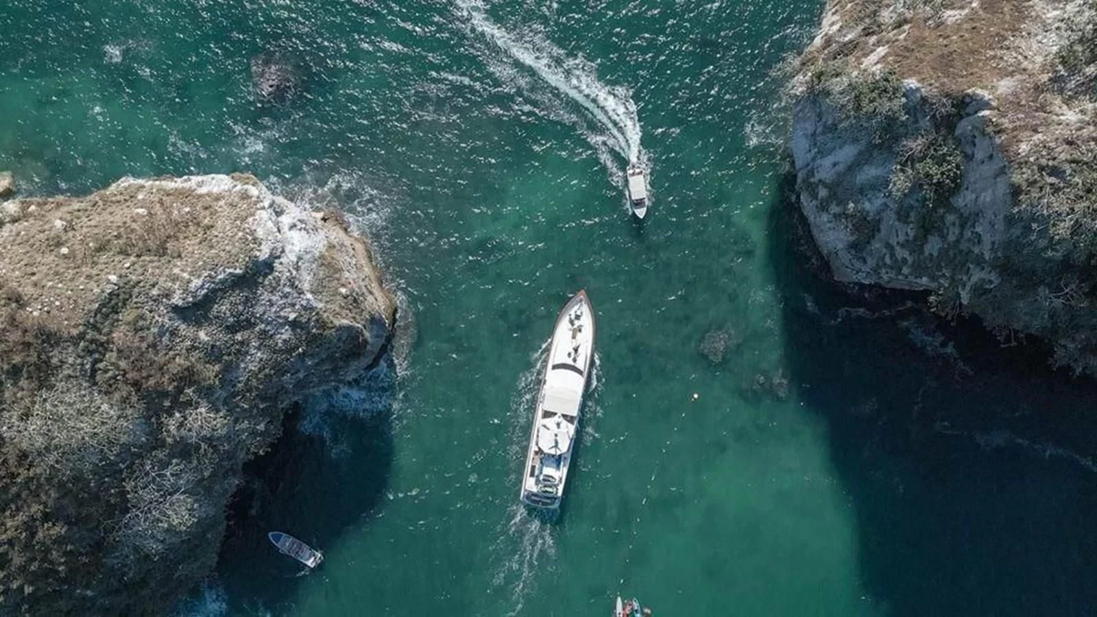 a boat sailing on the sea aboard THE BEST DAY Yacht for Sale
