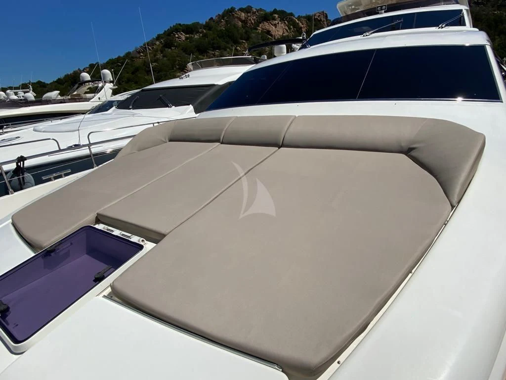 a close-up of a boat aboard PORTHOS SANS ABRI Yacht for Sale