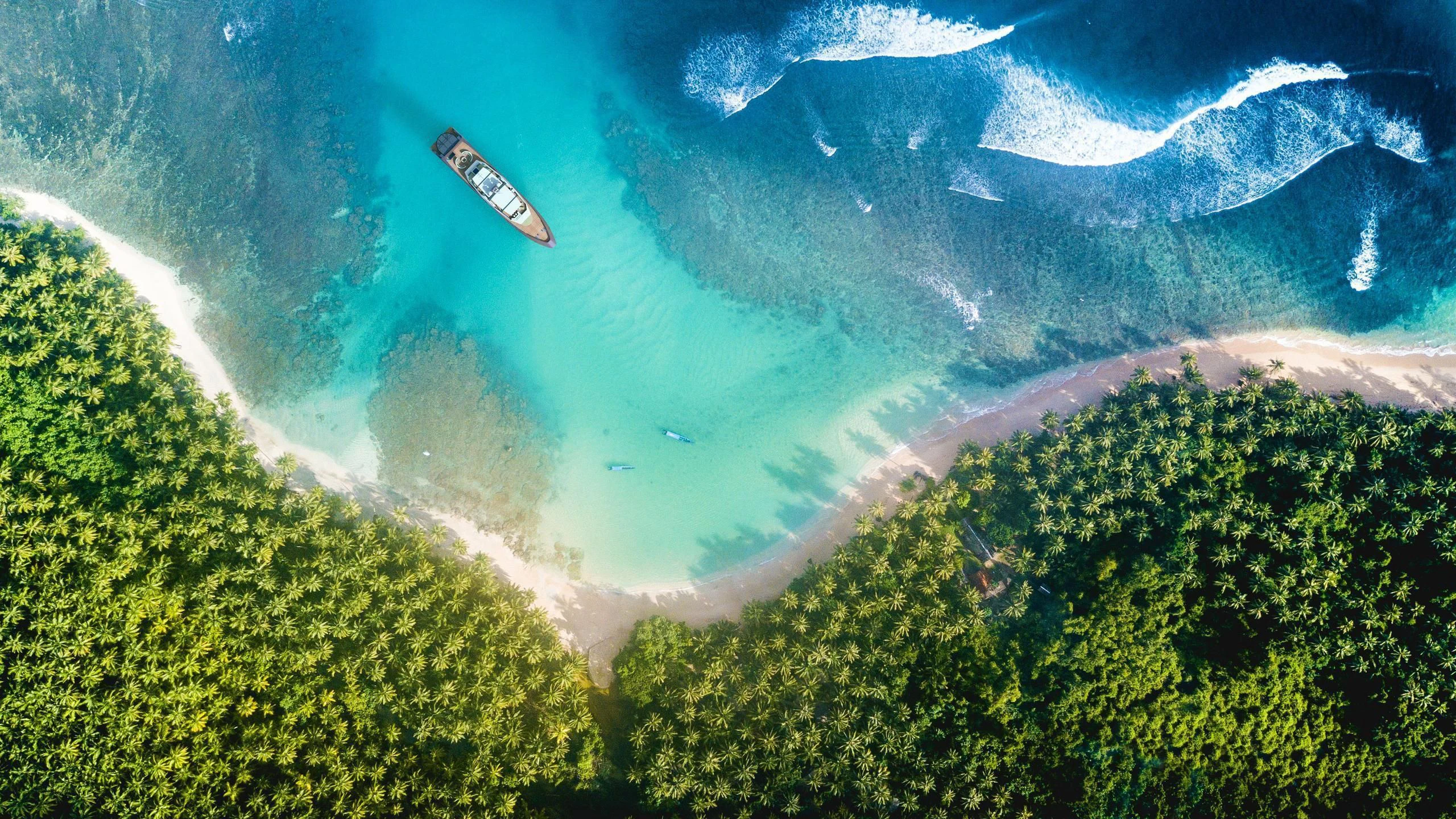 a satellite in the earth aboard CAPE HAWK 690 Yacht for Sale