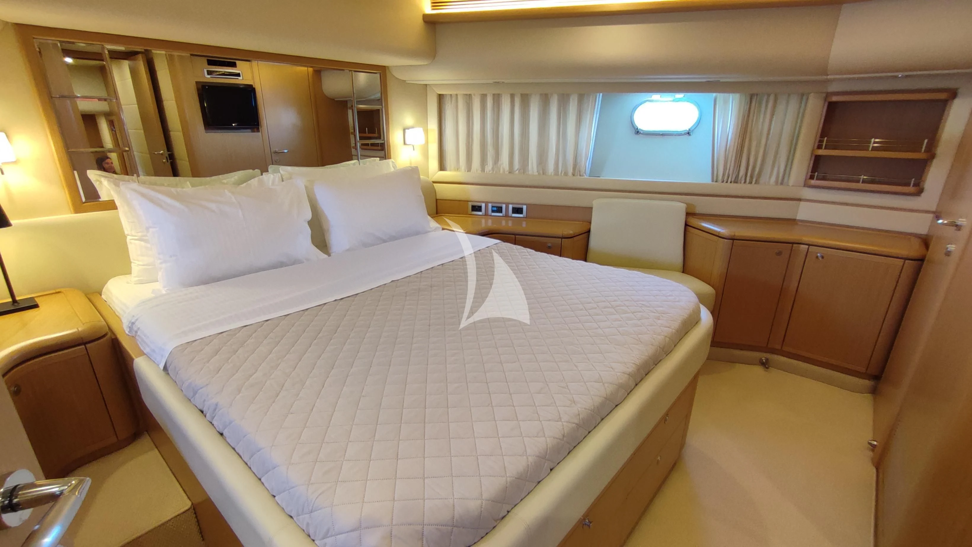 a hotel room with a bed aboard MAYBE NOT Yacht for Sale