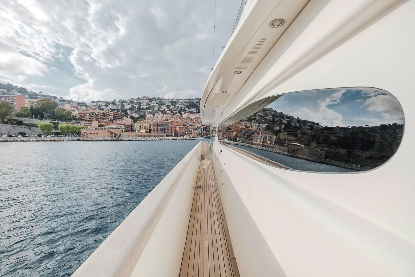 a boat on the water aboard BEIJA FLORE Yacht for Charter
