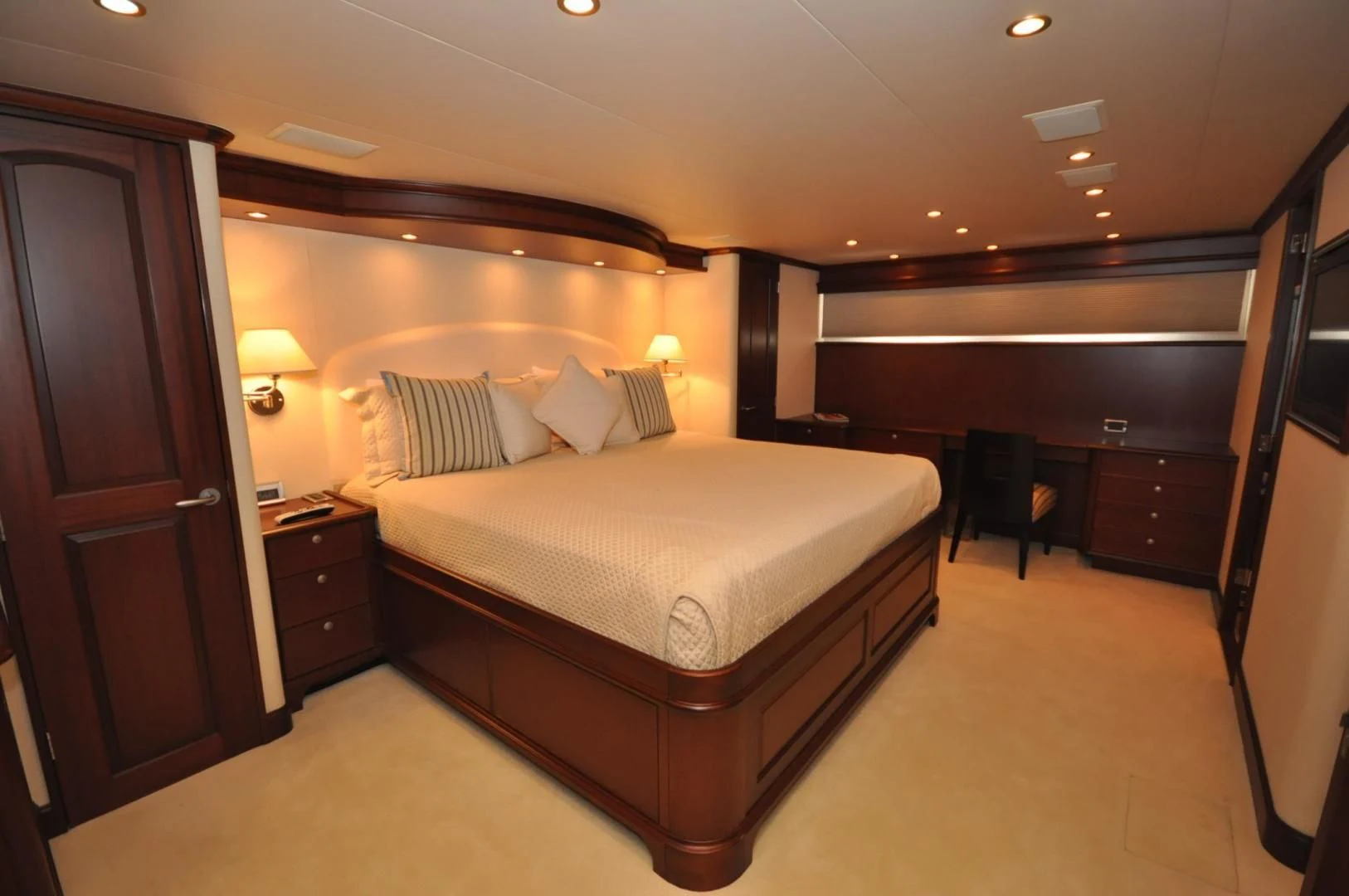 a hotel room with a bed aboard LUCK A LEE IV Yacht for Sale