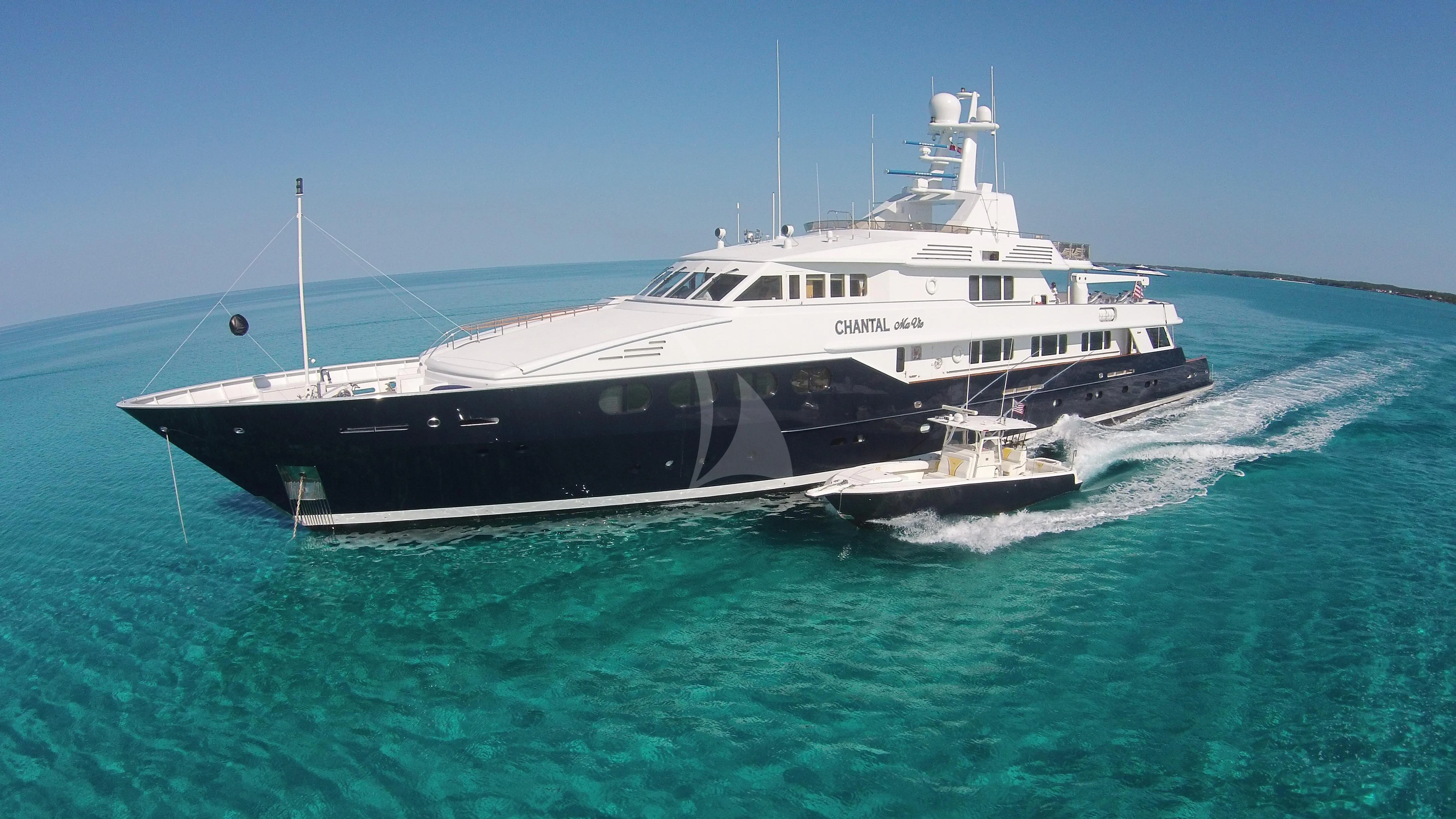 a boat on the water aboard CHANTAL MA VIE Yacht for Sale