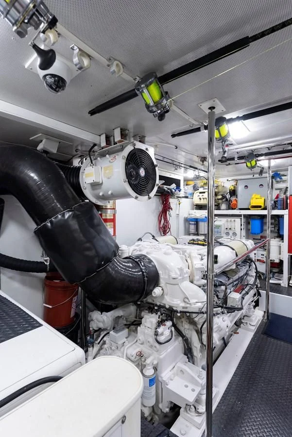 a machine with a large metal pipe aboard FINAL FINAL Yacht for Sale