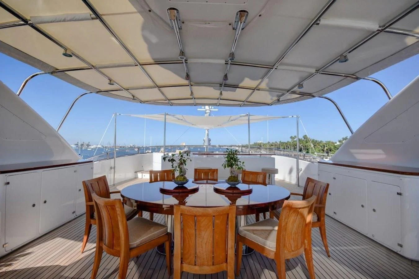 a table and chairs on a boat aboard GROOVER Yacht for Sale