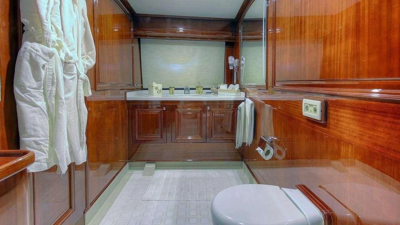 a bathroom with a large sink aboard PERFORMANCE FEE Yacht for Sale