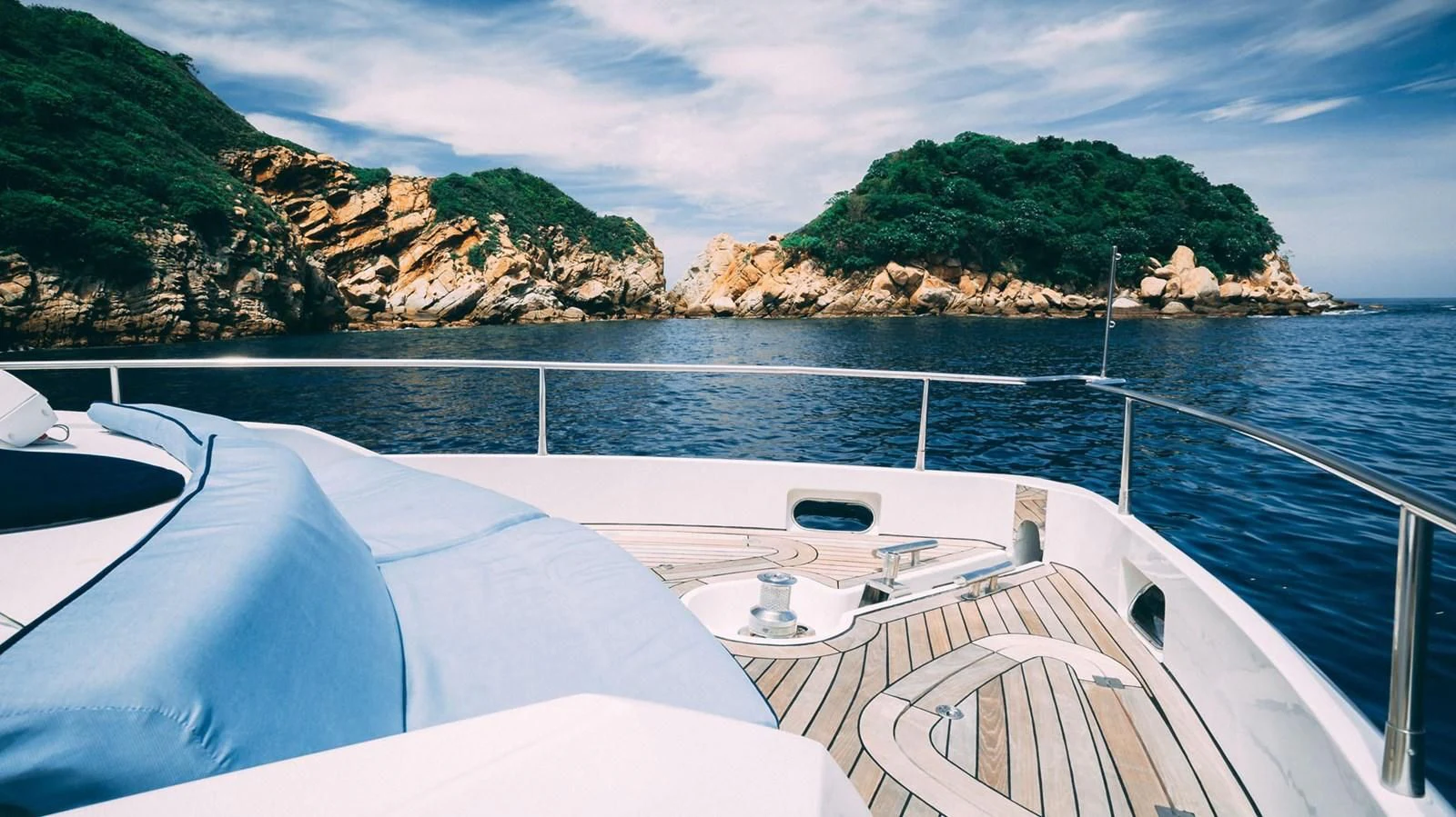 a boat on the water aboard HAN SOLO Yacht for Sale