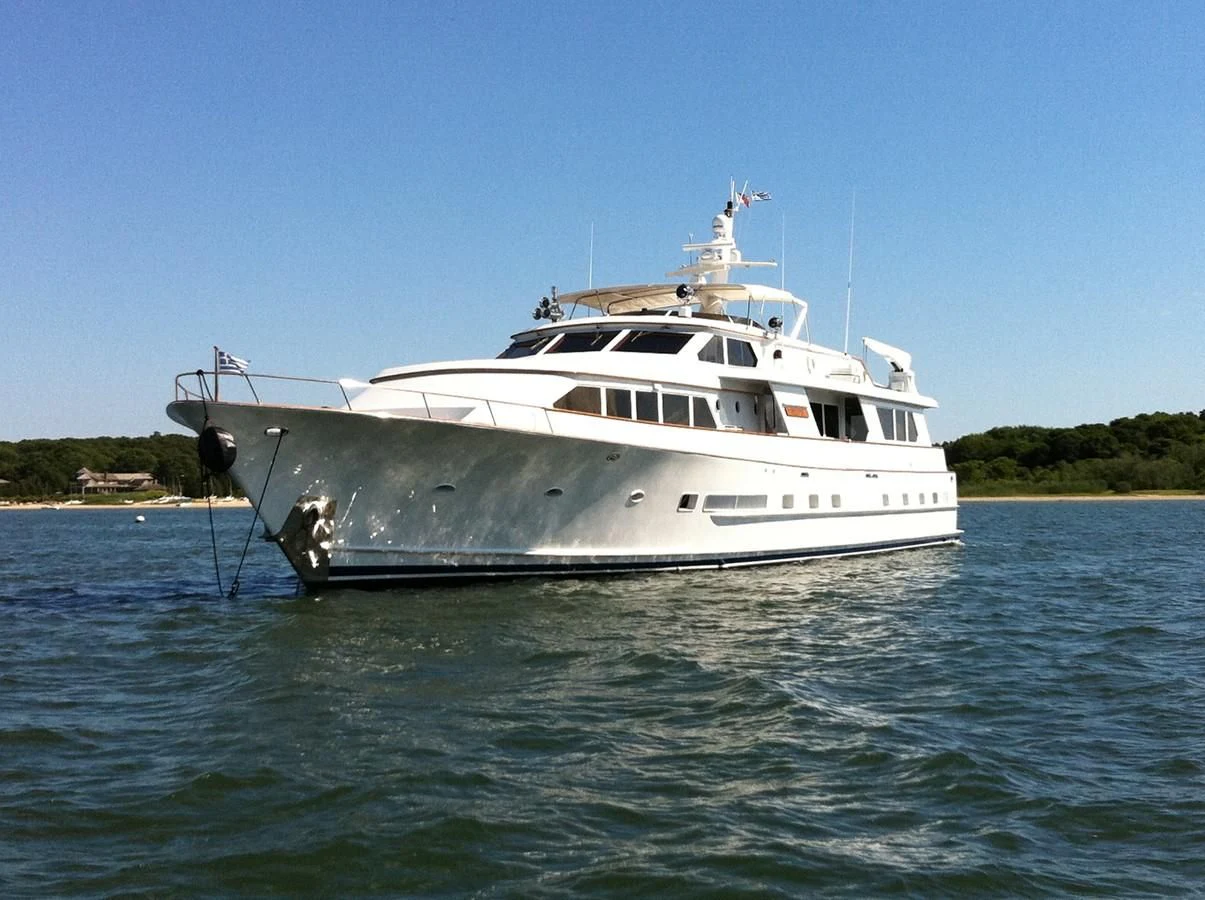 a white boat in the water aboard ZANTINO III Yacht for Sale