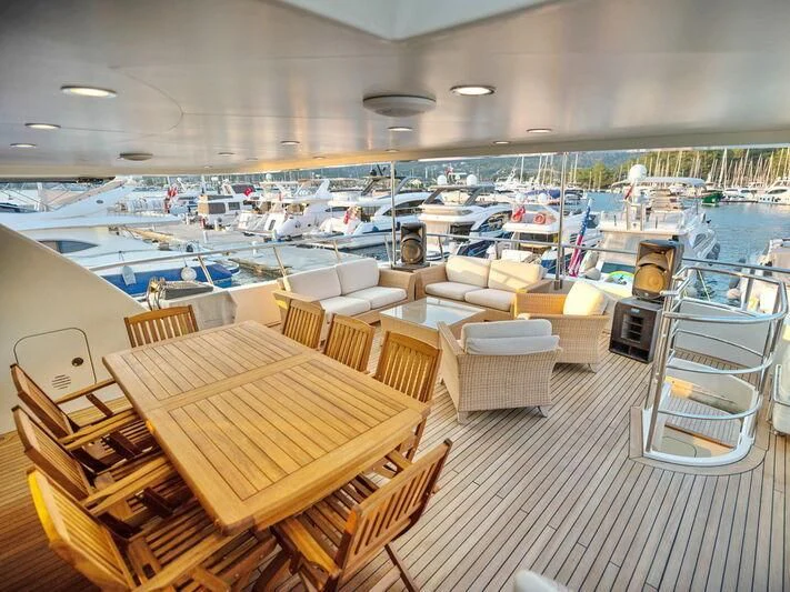 a large swimming pool aboard BANDIDO I Yacht for Sale