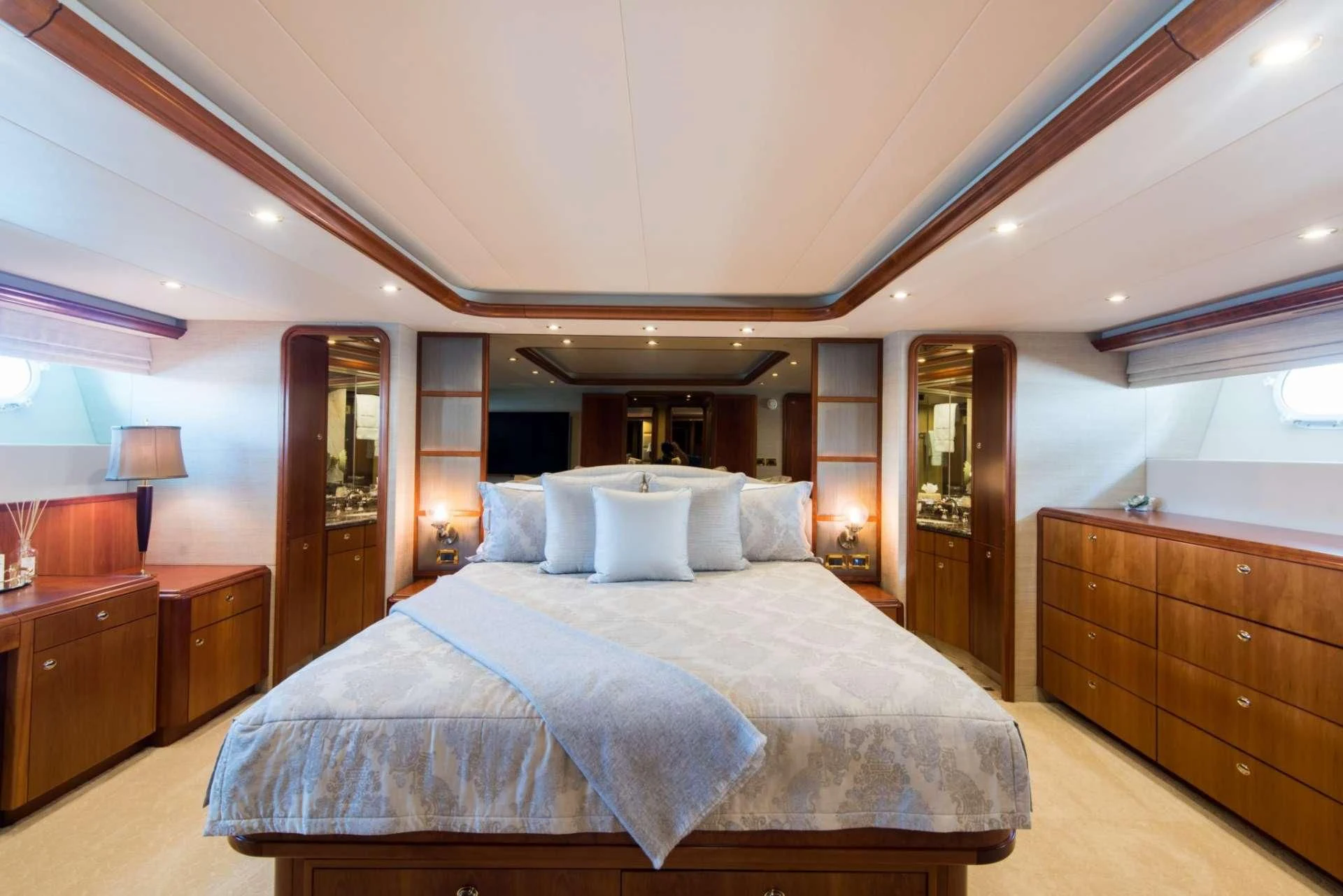 a large bed in a hotel room aboard PIPE DREAMS Yacht for Sale