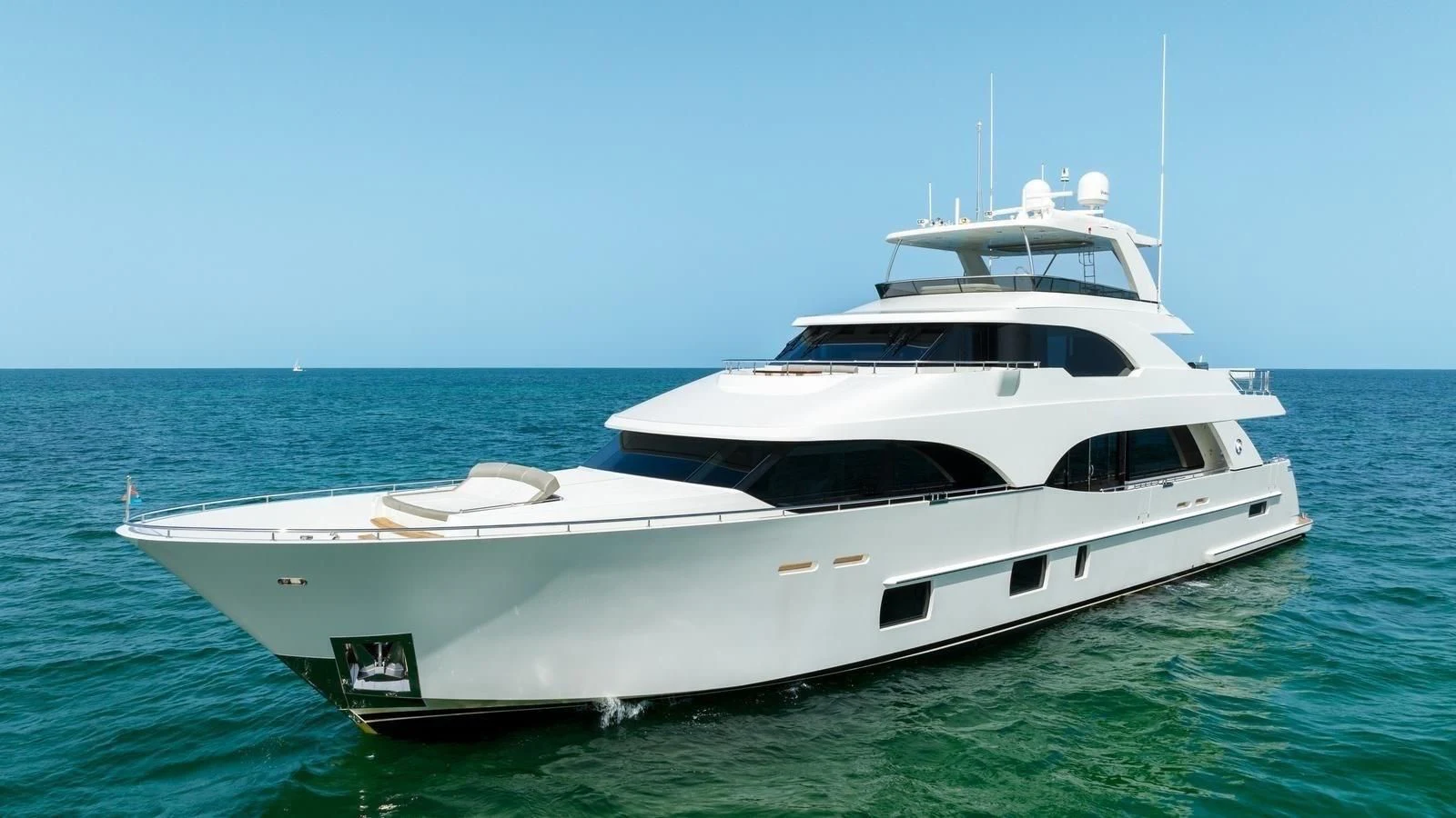a white yacht in the water aboard CLAYMAKER Yacht for Sale