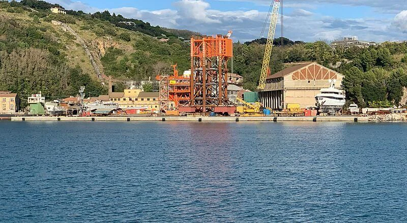 a crane on a dock aboard HIDALGO Yacht for Sale