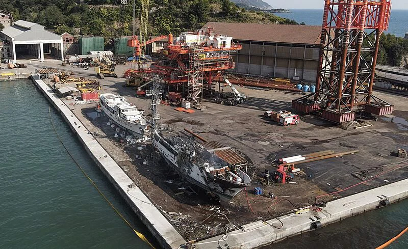 a large ship being constructed aboard HIDALGO Yacht for Sale