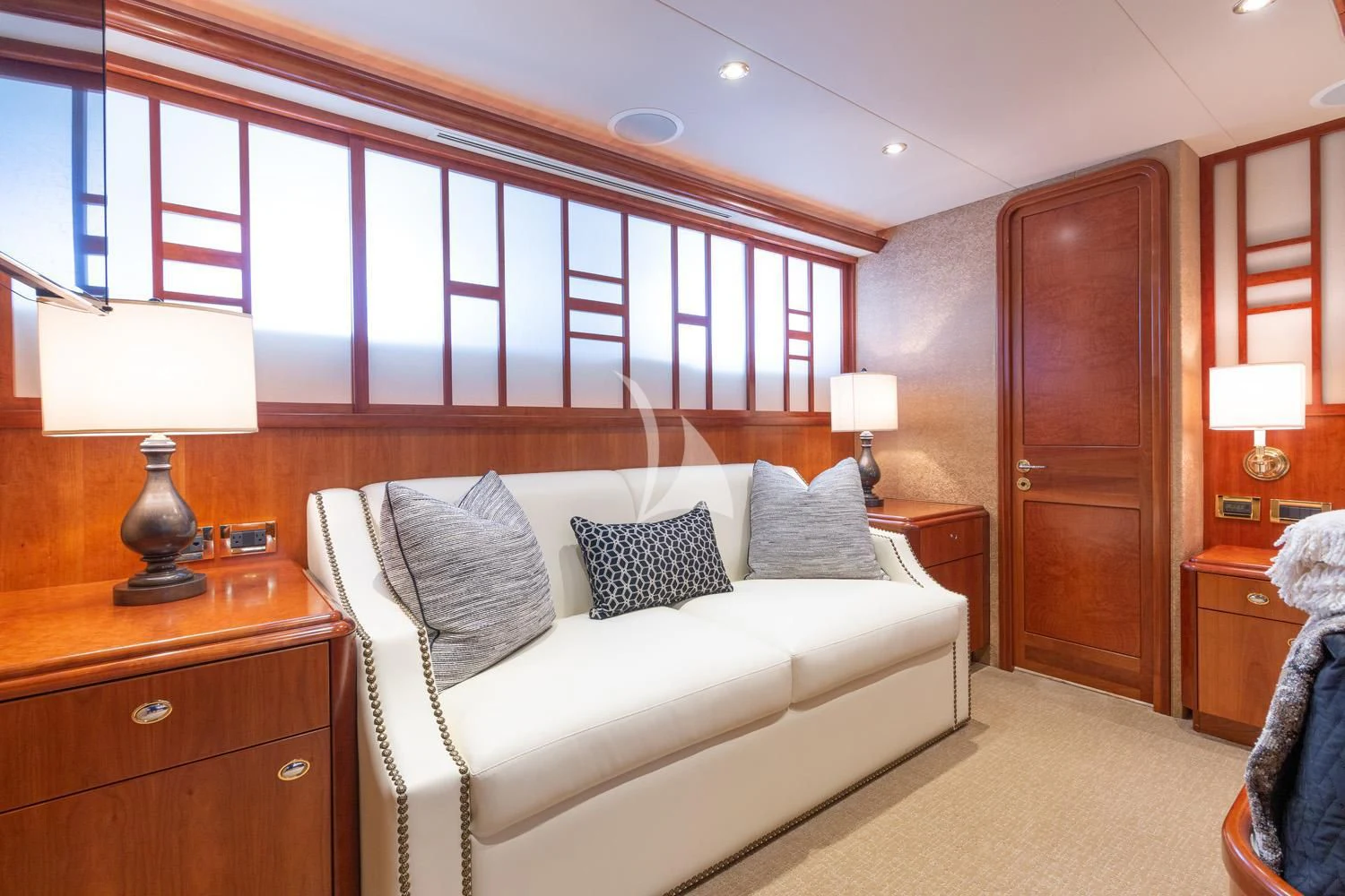 a room with a bed and a desk aboard MY WAY Yacht for Sale