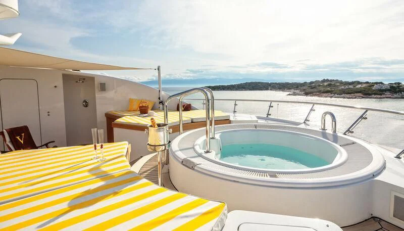 a tub on a boat aboard VERA Yacht for Sale
