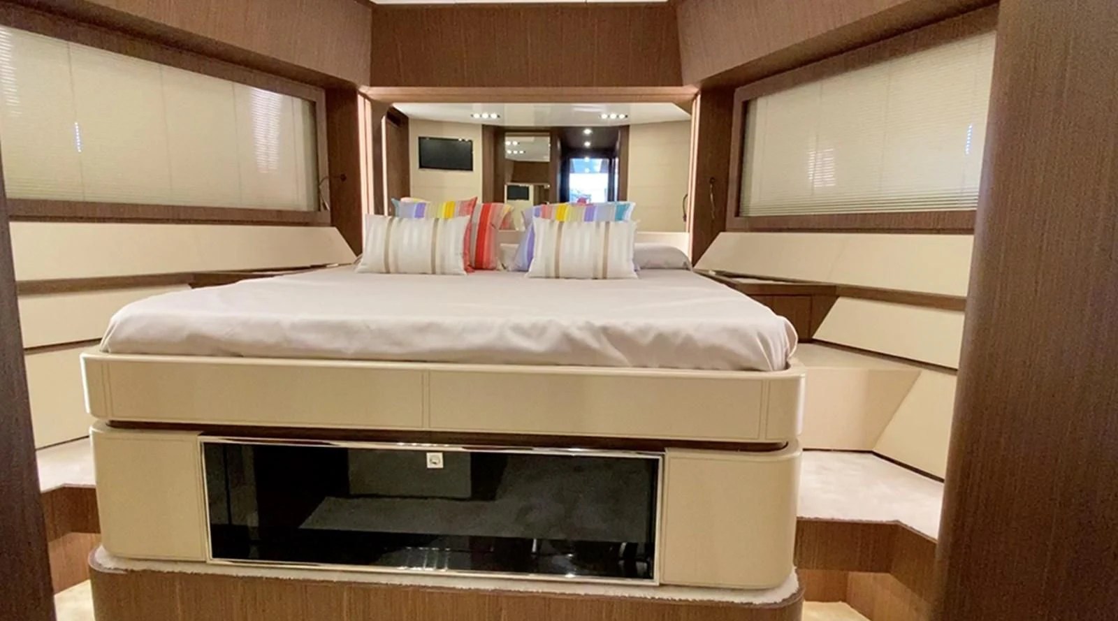 a bed with white sheets aboard DONNA SANTA Yacht for Sale