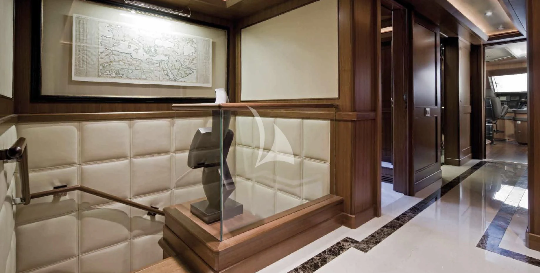 a room with a statue aboard O'LION Yacht for Sale