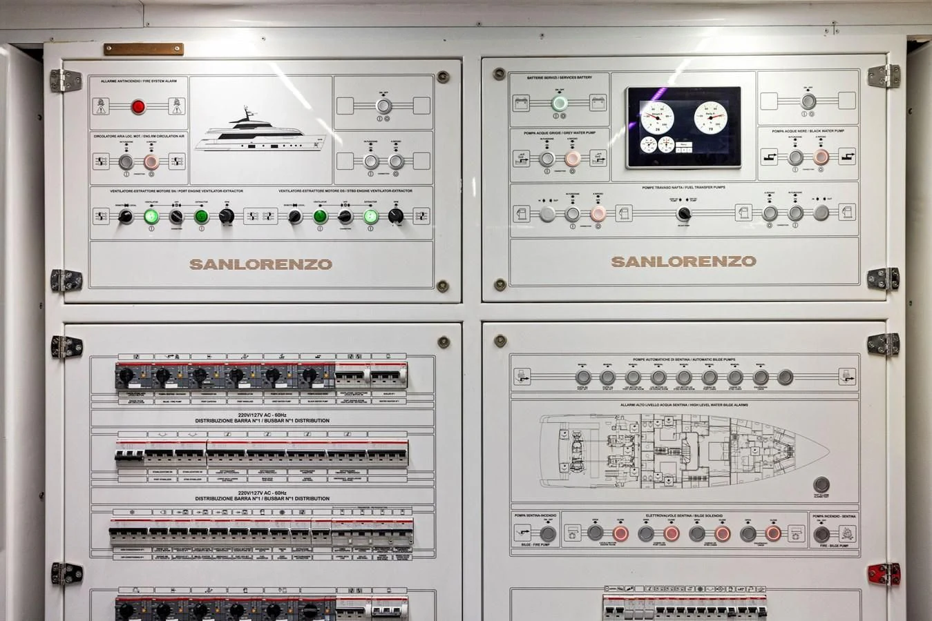 graphical user interface aboard DON'T TELL MOM Yacht for Sale