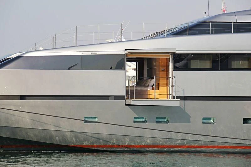a train is parked on the side of the road aboard ALLOYA 40 Yacht for Sale