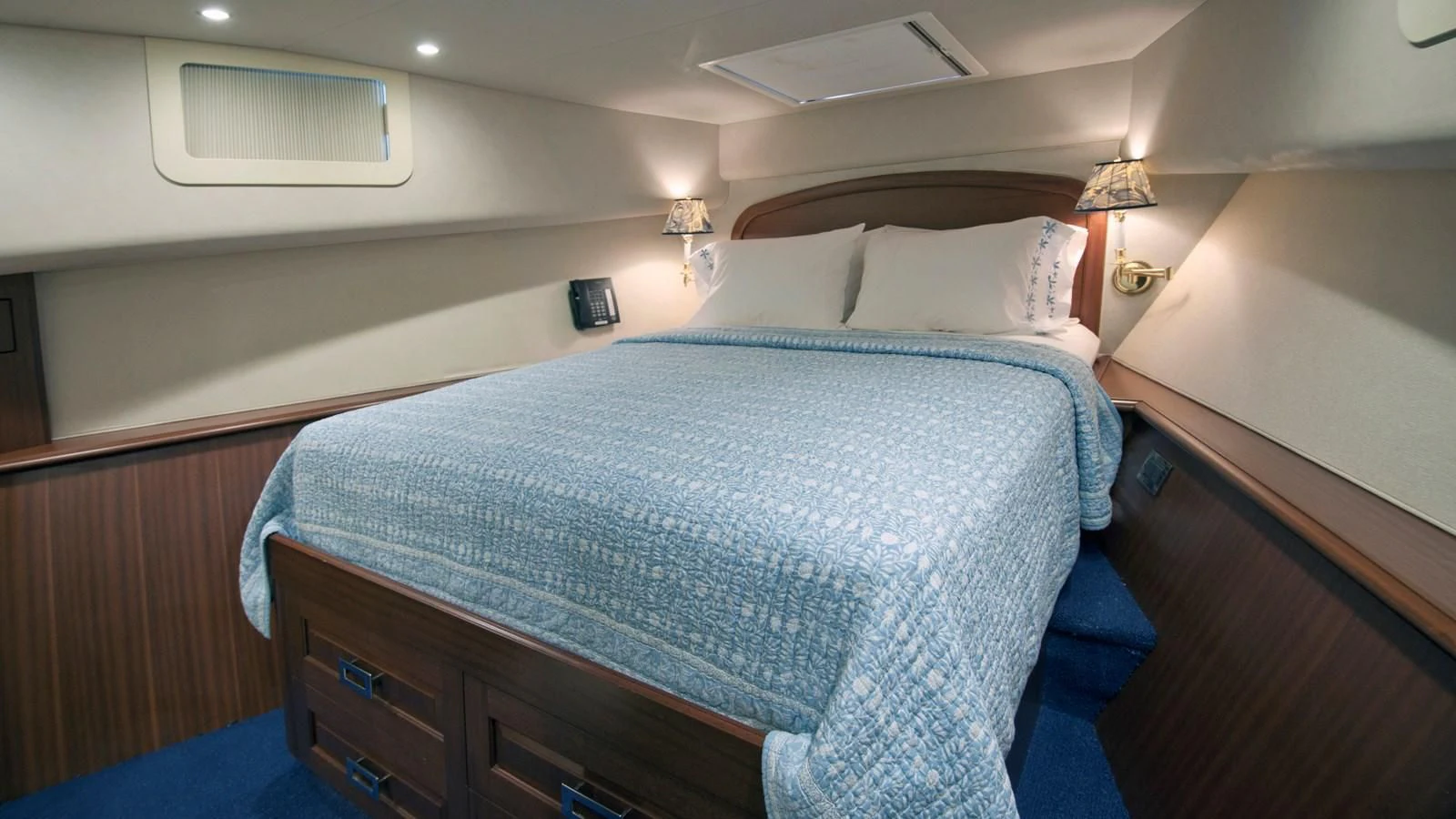 a room with a bed and a desk aboard MONCRII Yacht for Sale