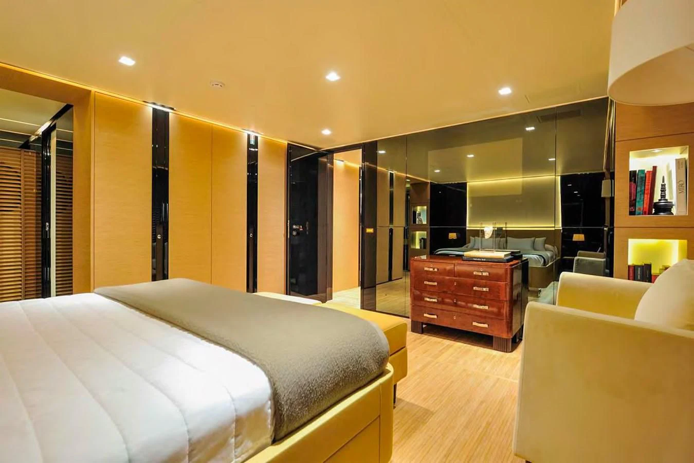 a room with a bed and a desk aboard BY BUBANNY Yacht for Sale