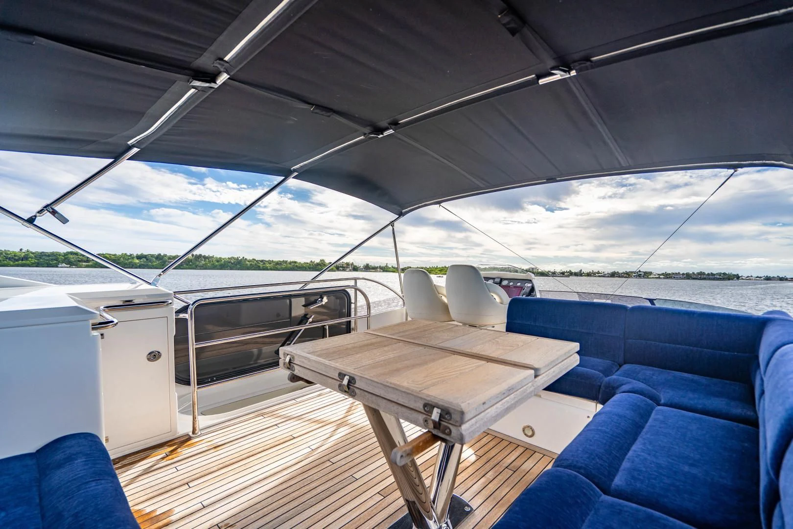 a boat on the water aboard SUBMARINO Yacht for Sale
