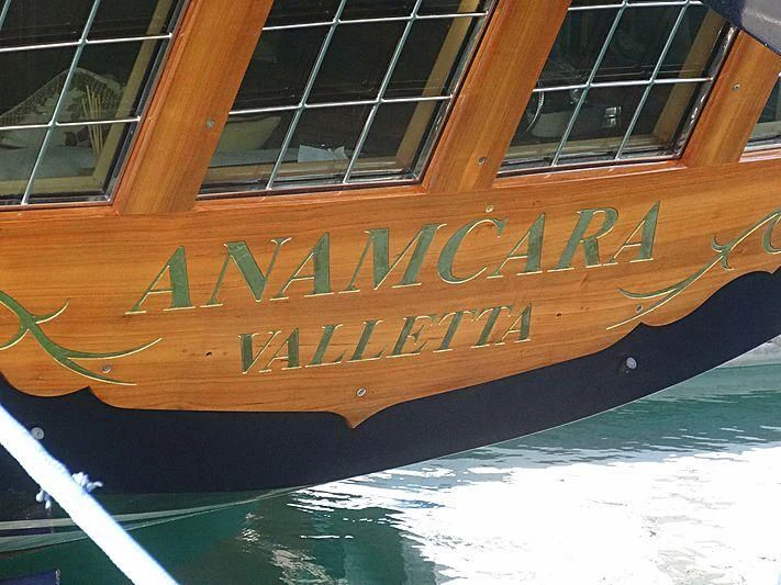 calendar aboard ANAMCARA Yacht for Sale