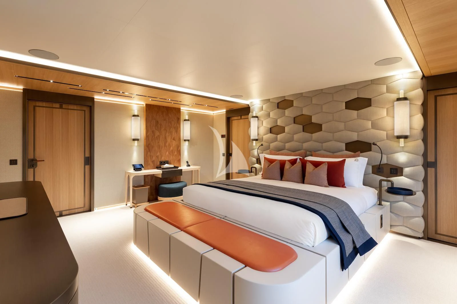 a hotel room with a bed aboard LA DATCHA Yacht for Sale
