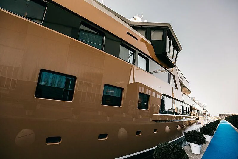 a building with windows aboard LA DATCHA Yacht for Sale