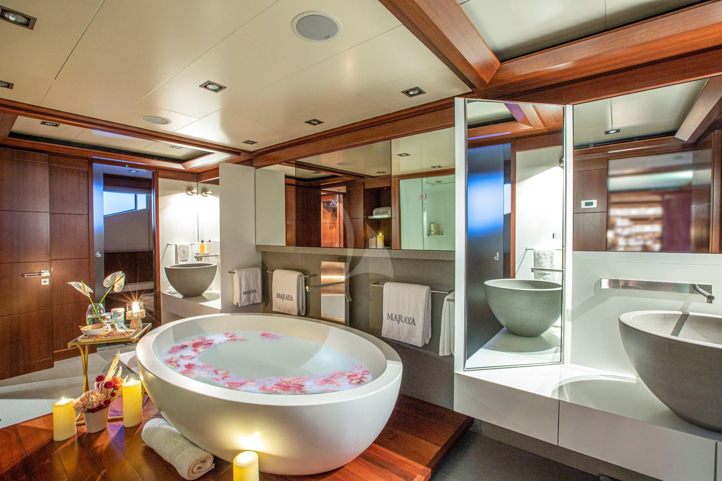 a bathroom with a large tub aboard MARAYA Yacht for Sale