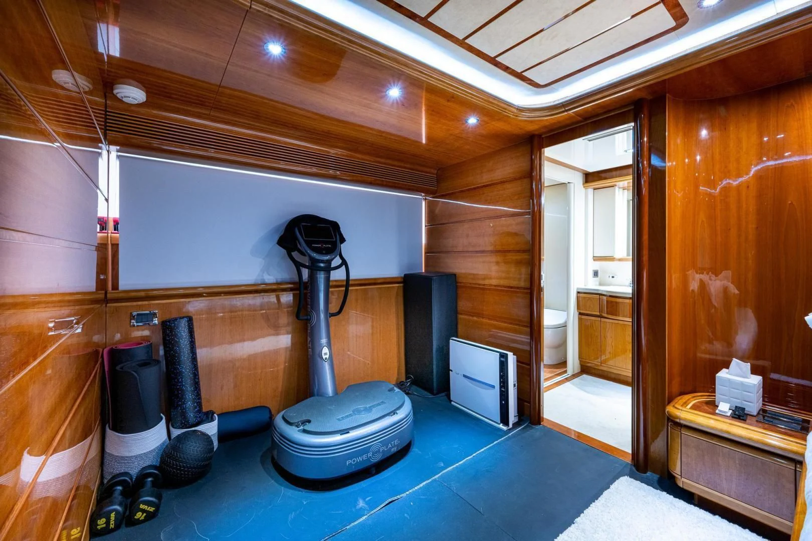 a room with a large vacuum aboard EVERYTHING GOOD Yacht for Sale