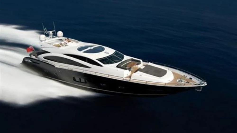 a space ship in the water aboard BLADE 6 Yacht for Charter