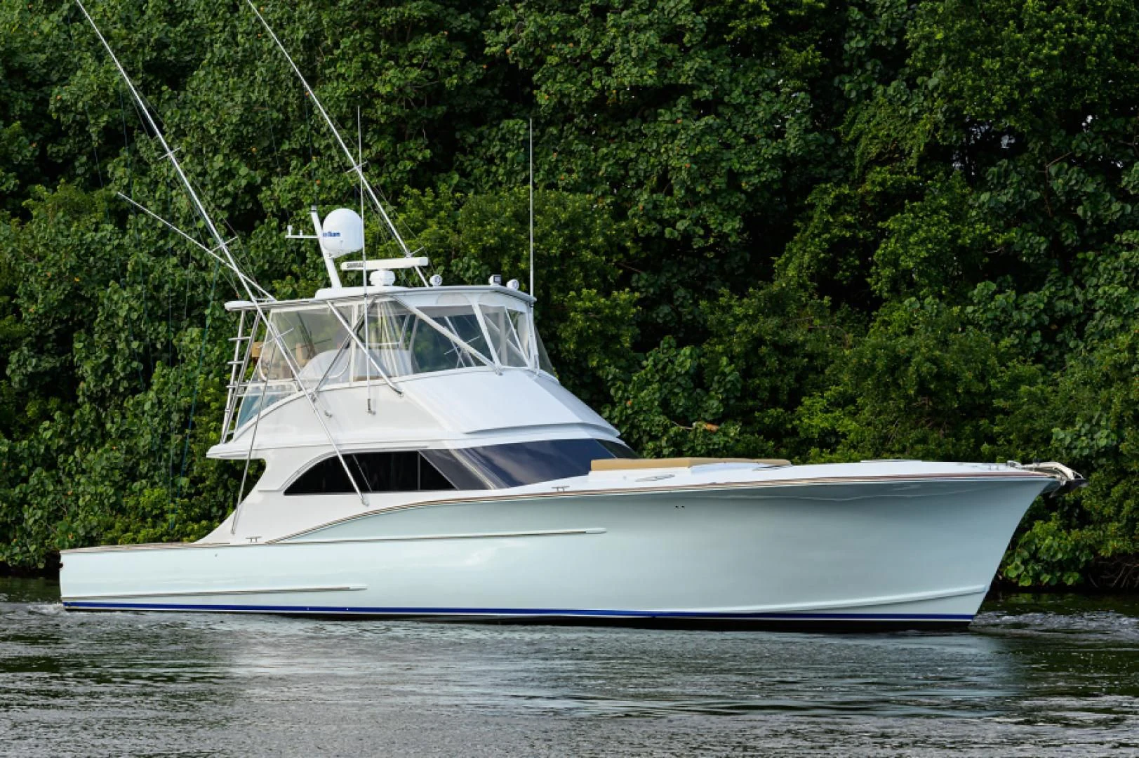 a boat on the water aboard FLYING J Yacht for Sale