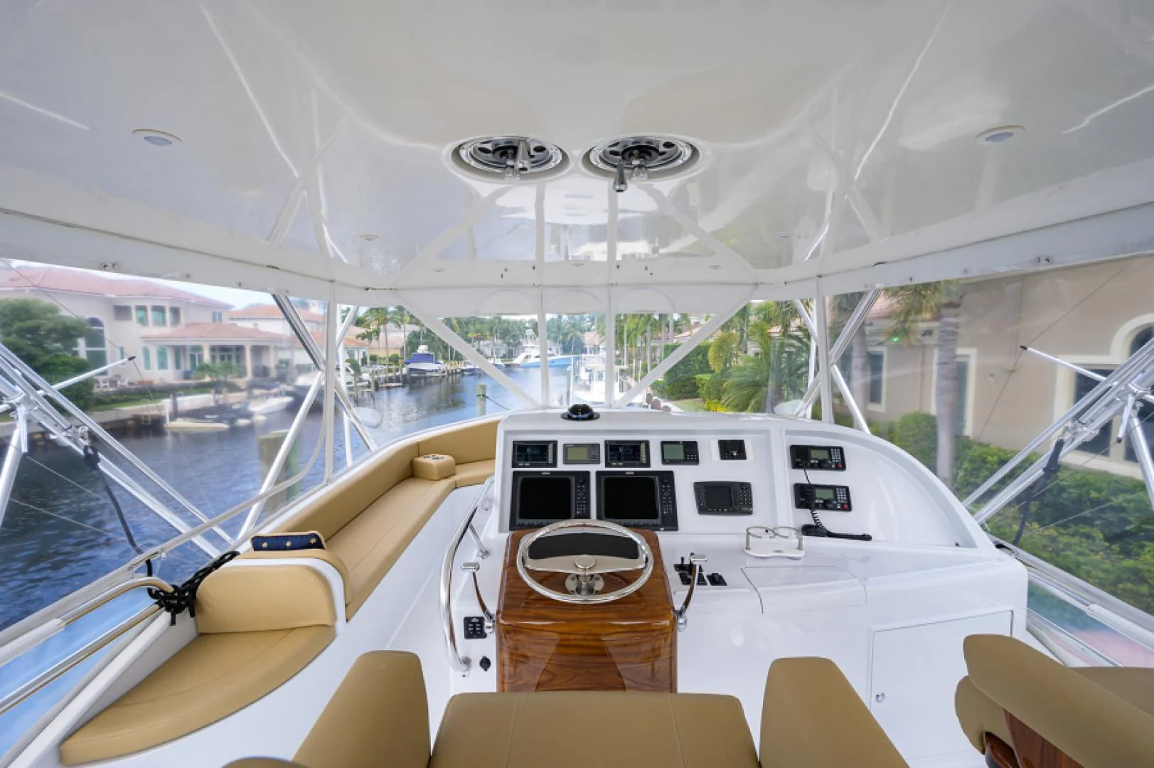 inside of a boat aboard FLYING J Yacht for Sale