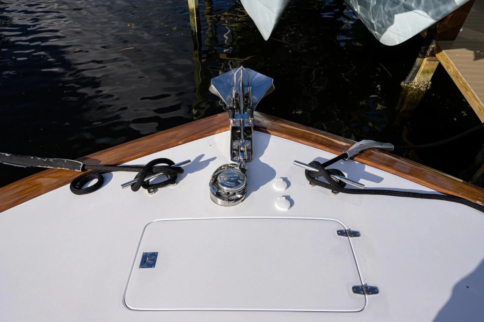 a metal object with a screw aboard FLYING J Yacht for Sale