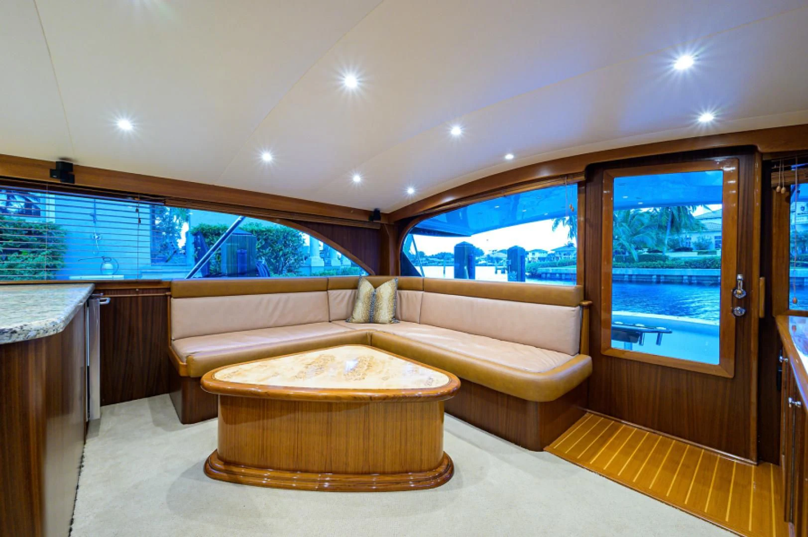 a large bathtub in a room aboard FLYING J Yacht for Sale