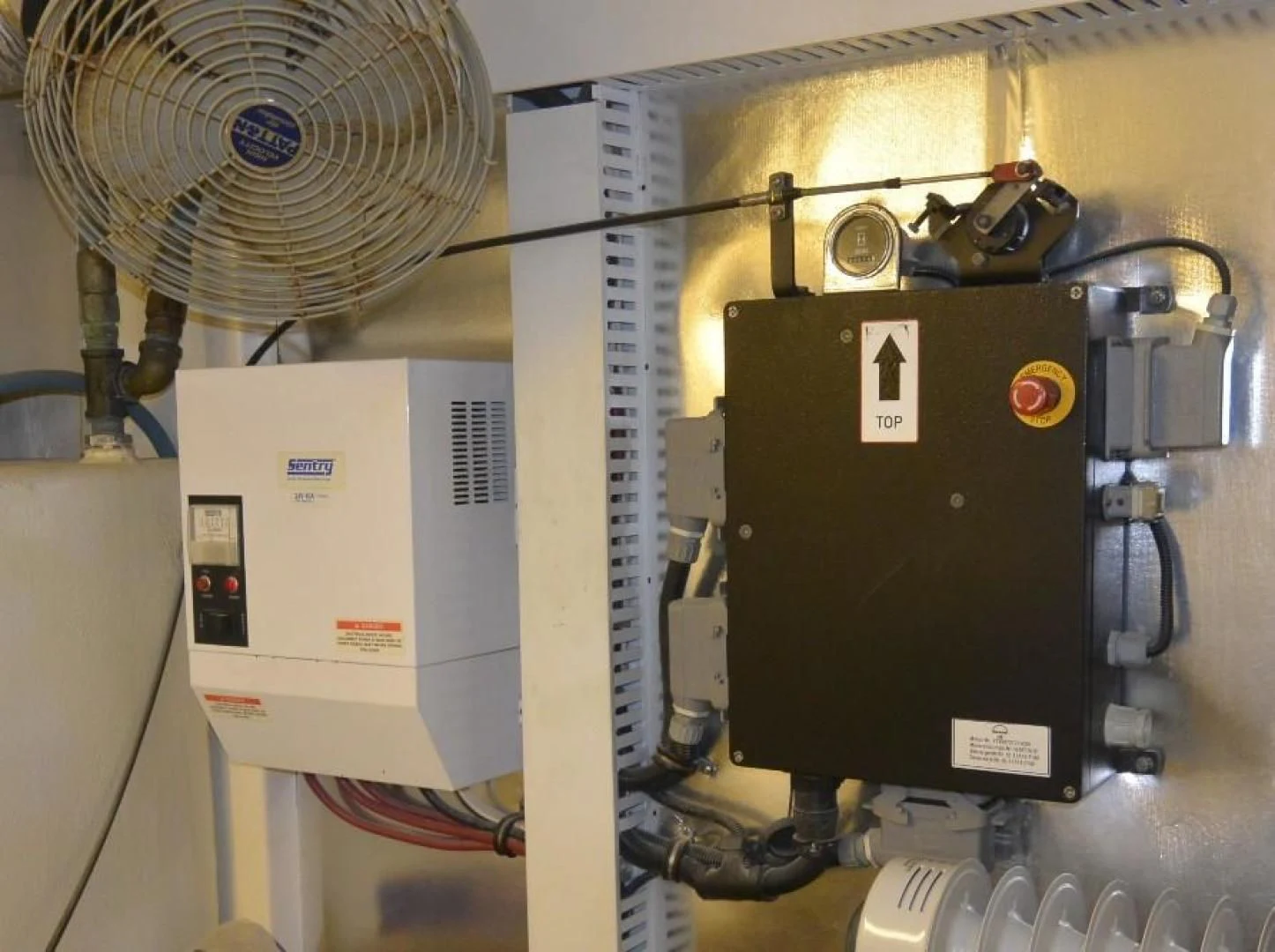 a machine with a fan aboard DOG HOUSE Yacht for Sale