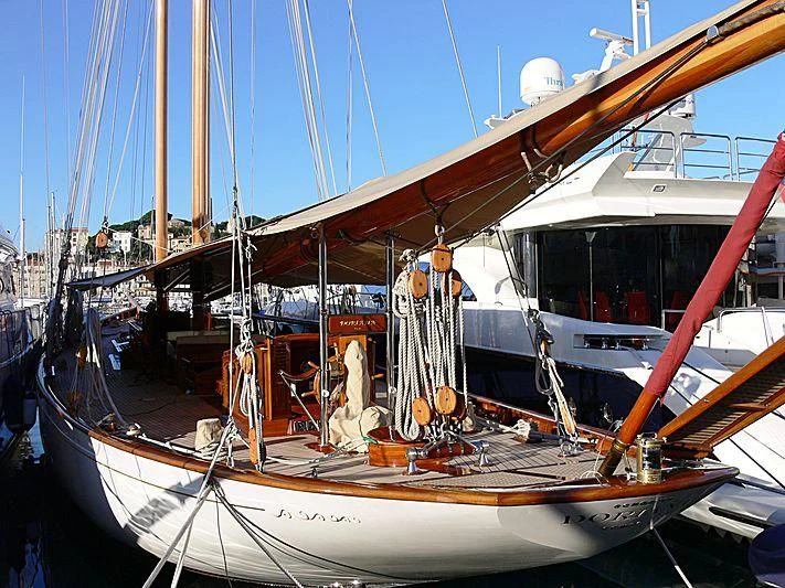a boat in the water aboard DORIANA Yacht for Sale