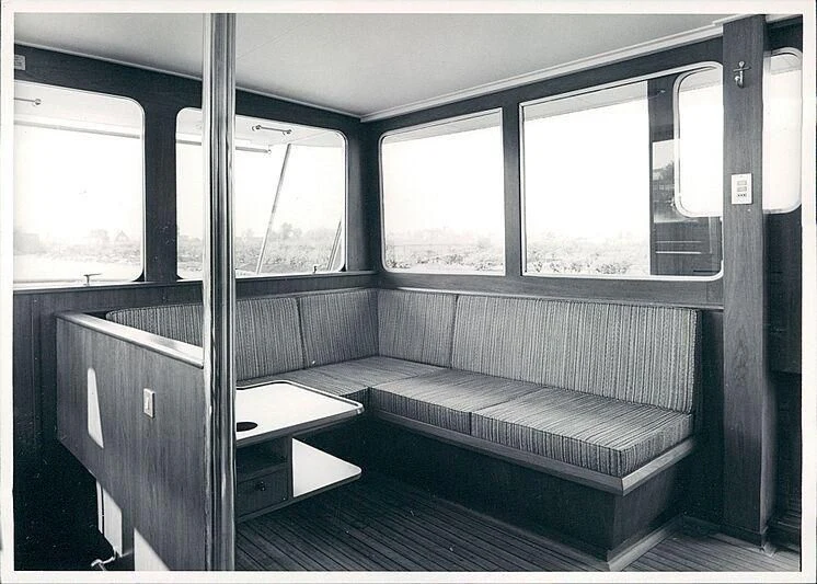 a room with a bench and a bench aboard MAGICA STELLA Yacht for Sale